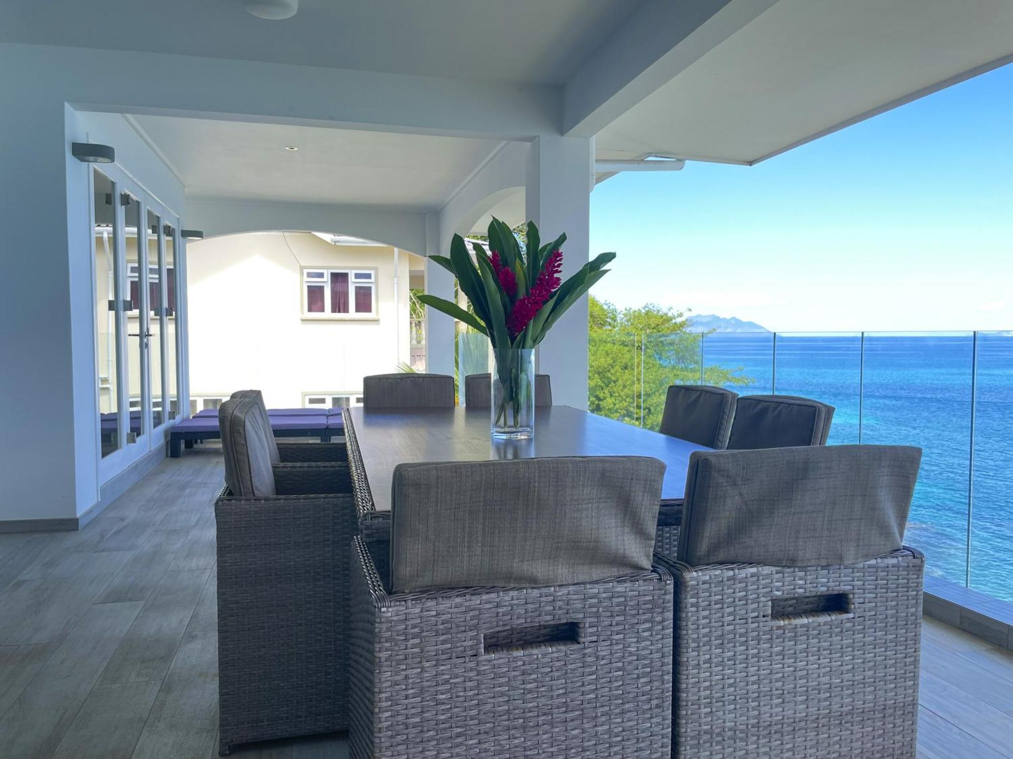 Vallonend Beachfront Villa With Excellent View Bel Ombre Eksteriør billede
